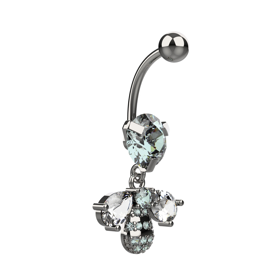 Stylish navel piercing – trendy body jewelry for women