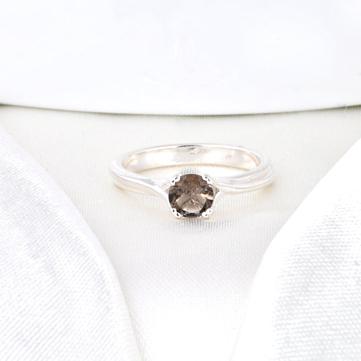 Solitaire Round Smoky Quartz Gemstone Sterling Silver Ring