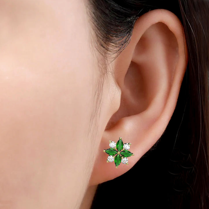 Emerald flower stud earring