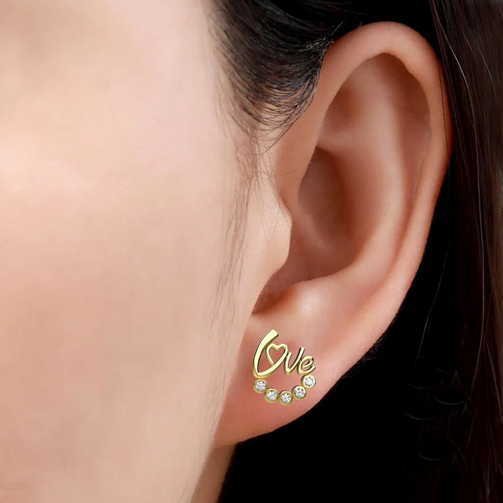 Timeless diamond earrings – dainty and elegant