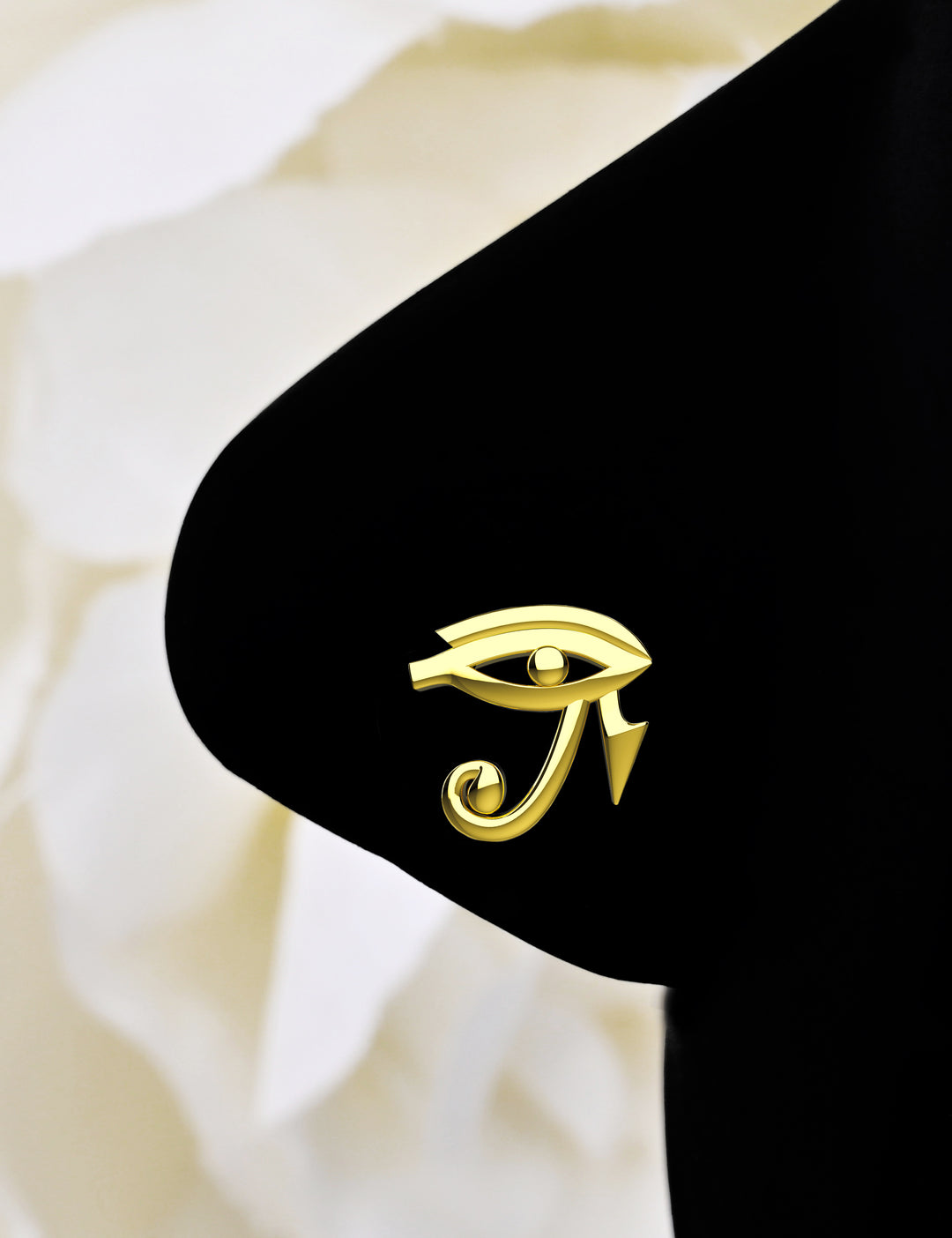 18k gold Eye of Horus nose stud – symbolic and elegant jewelry