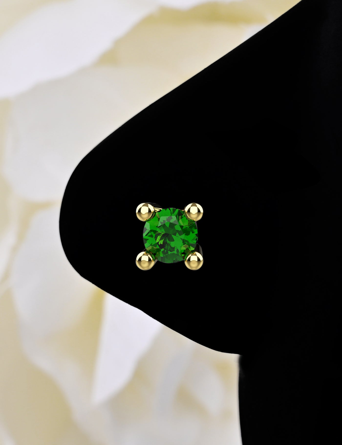 Emerald 3mm Stone Claw Small Nose Stud
