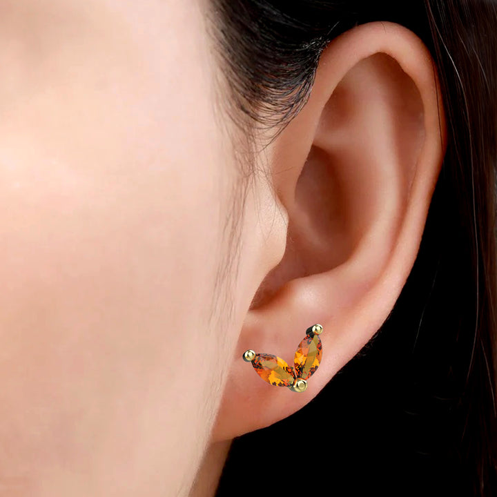 Gold stud earrings – cute and lightweight handmade