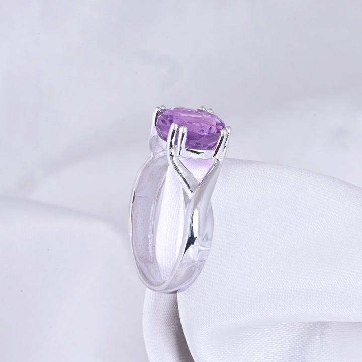 MINIMALIST AMETHYST RING IN STERLING SILVER