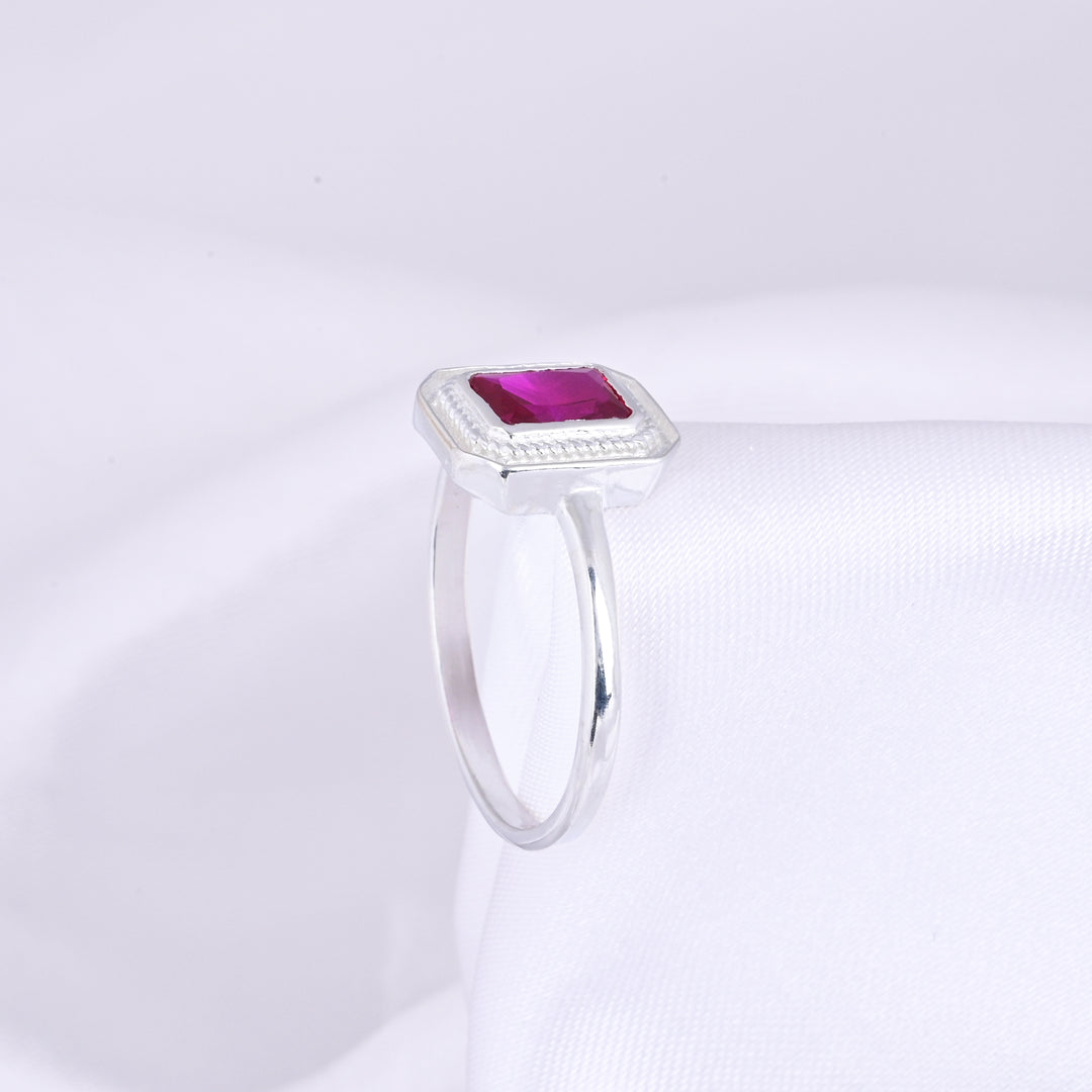 Vintage Ruby Gemstone Women Ring in Sterling Silver