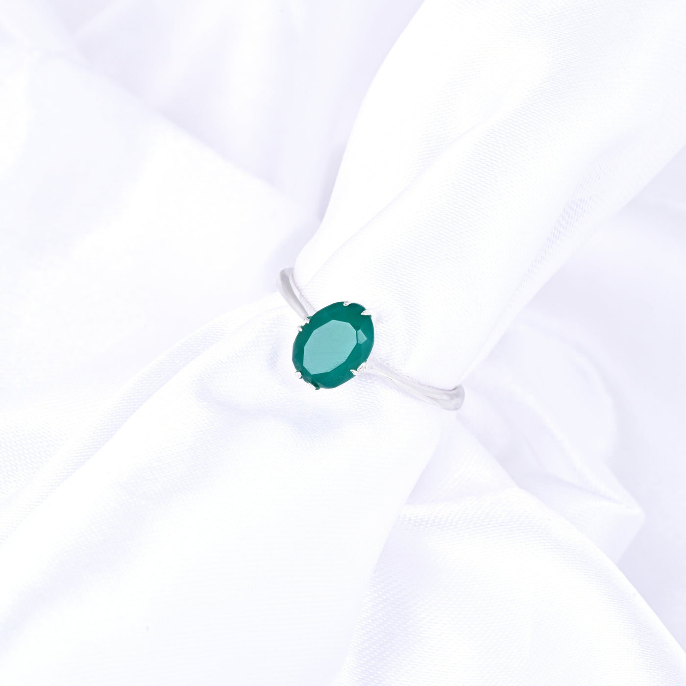 Dainty Oval Cut Emerald Stacking Ring