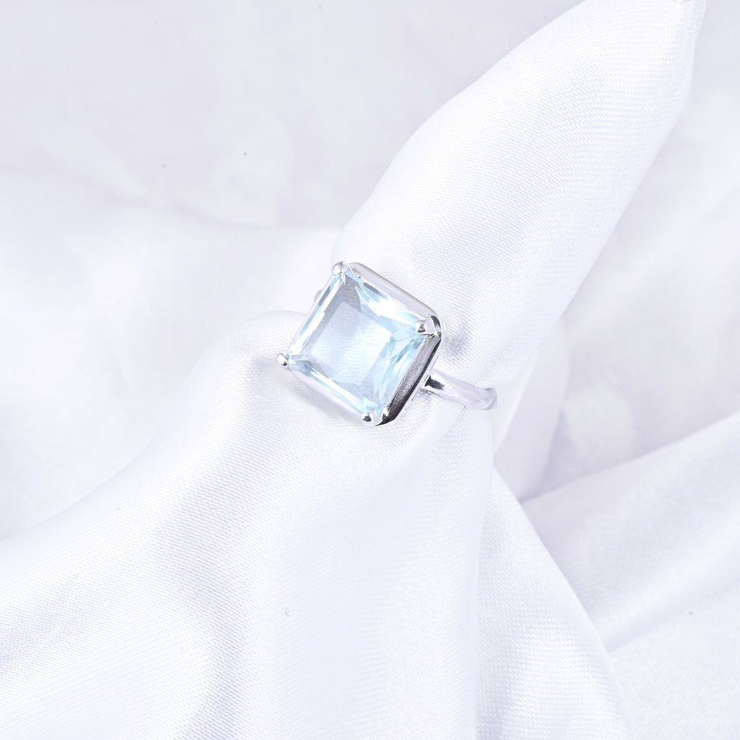 Brilliant Cut Blue Topaz Men's Ring - Sterling Silver