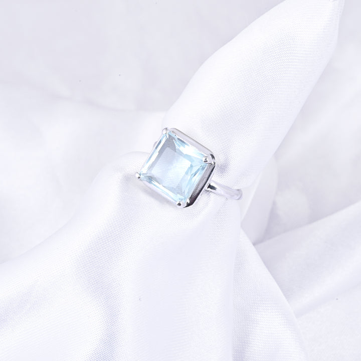 Brilliant Cut Blue Topaz Men's Ring - Sterling Silver