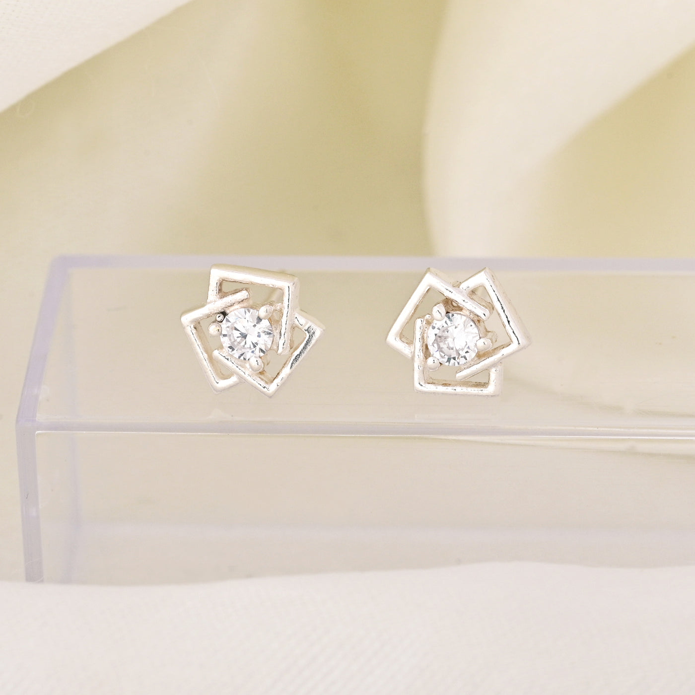 14k Gold Plated Tiny Diamond Flower Stud Earrings